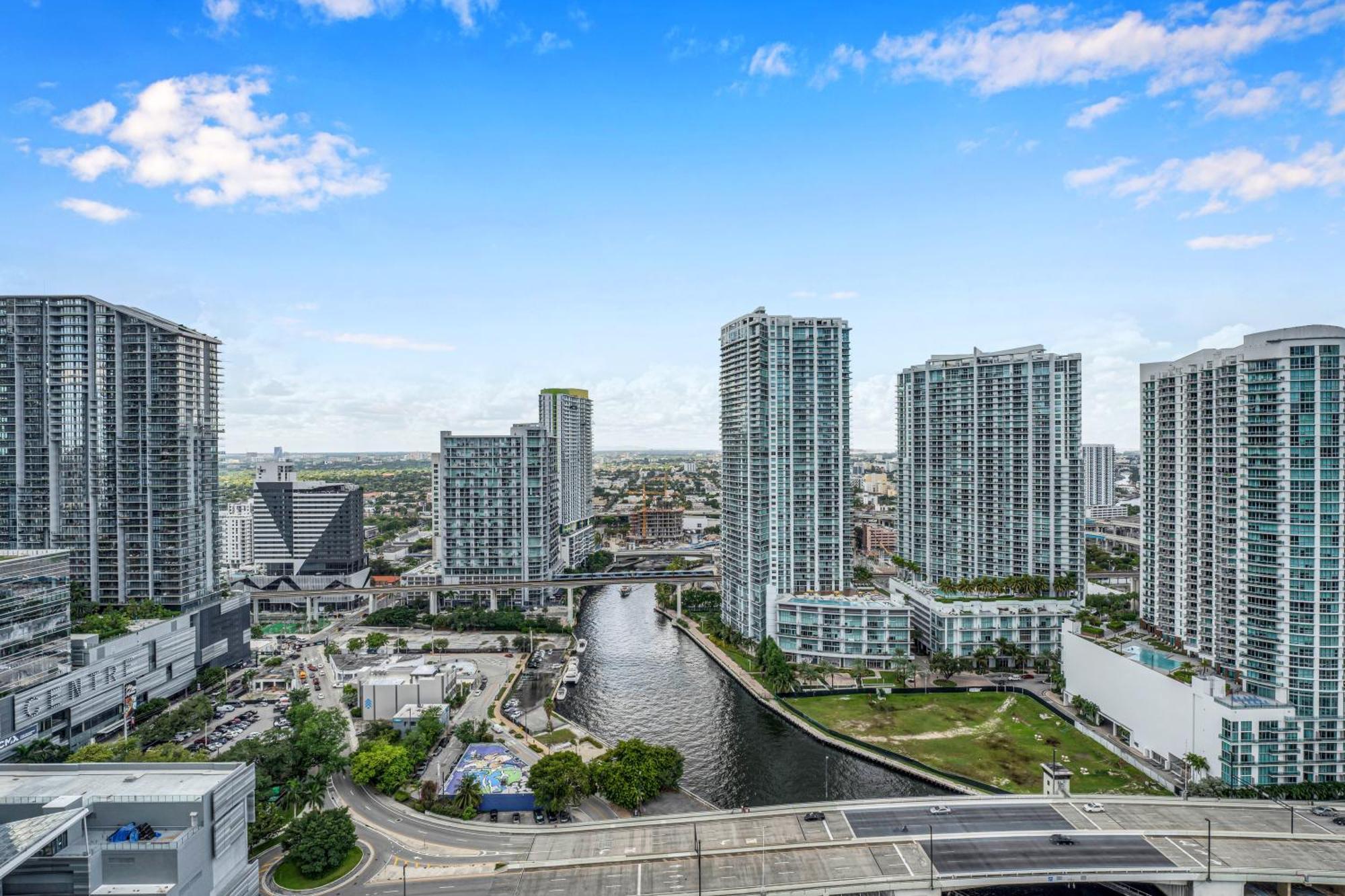 Modern 2 Story Loft 2br With Breathtaking Views Ferienhaus Miami